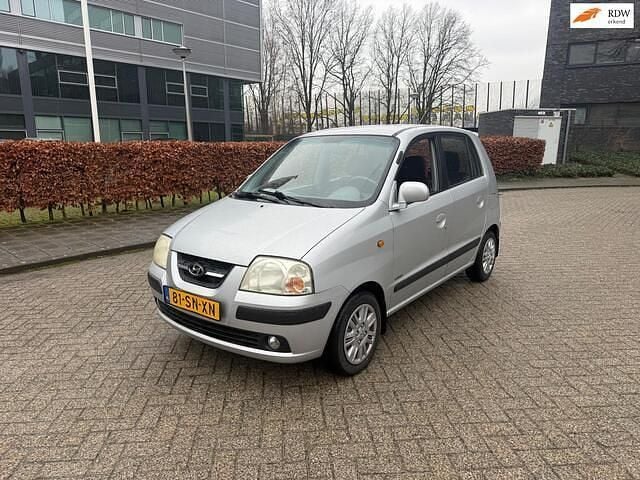 Occasion Hyundai Atos Dynamiq 63 PK (46 kW) 2006 Grijs Hatchback