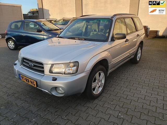Grijs (metallic) Occasion 2005 Subaru Forester SUV | € 1.899 (Super prijs) - Afbeelding 1/4