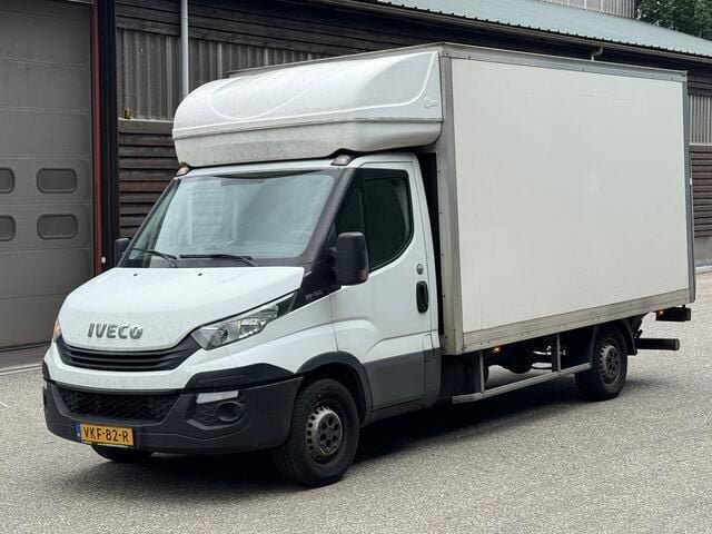 Wit Gebruikt 2018 Iveco Daily Van | € 13.450 (Goede deal) - Afbeelding 1/4