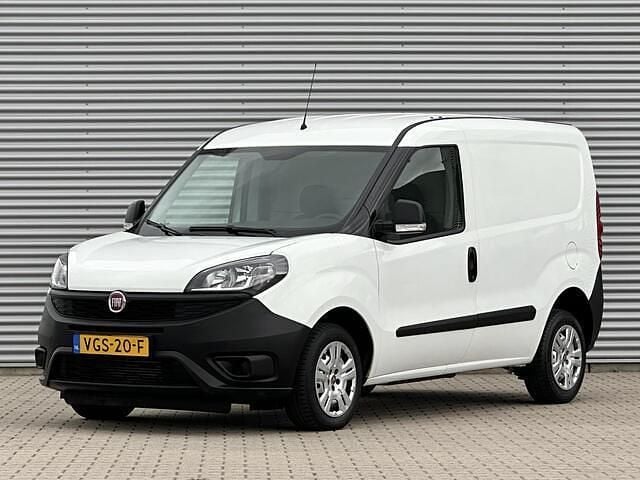 Wit Gebruikt 2020 Fiat Doblò MPV | € 7.999 (Super prijs) - Afbeelding 1/4