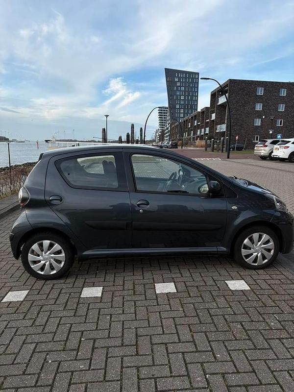 Occasion Toyota Aygo 68 PK (50 kW) 2012 Hatchback