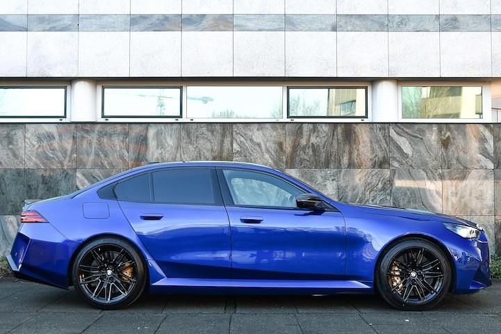Occasion BMW M5 Comfort Edition 727 PK (534 kW) 2024 Blauw (metallic) Stationwagen