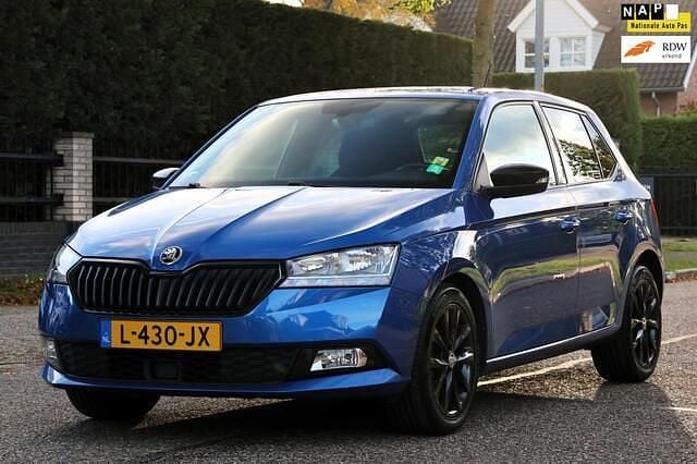 Blauw Gebruikt 2021 Skoda Fabia Business Line Hatchback | € 10.995 (Eerlijke prijs) - Afbeelding 1/4