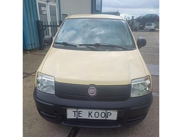 Geel Gebruikt 2010 Fiat Panda Hatchback | € 950 (Goede deal) - Afbeelding 1/4