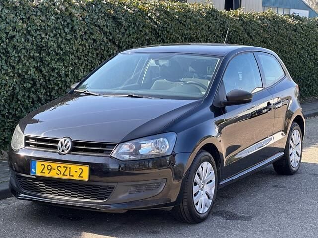 Zwart Gebruikt 2012 VW Polo Hatchback | € 3.500 (Goede deal) - Afbeelding 1/4