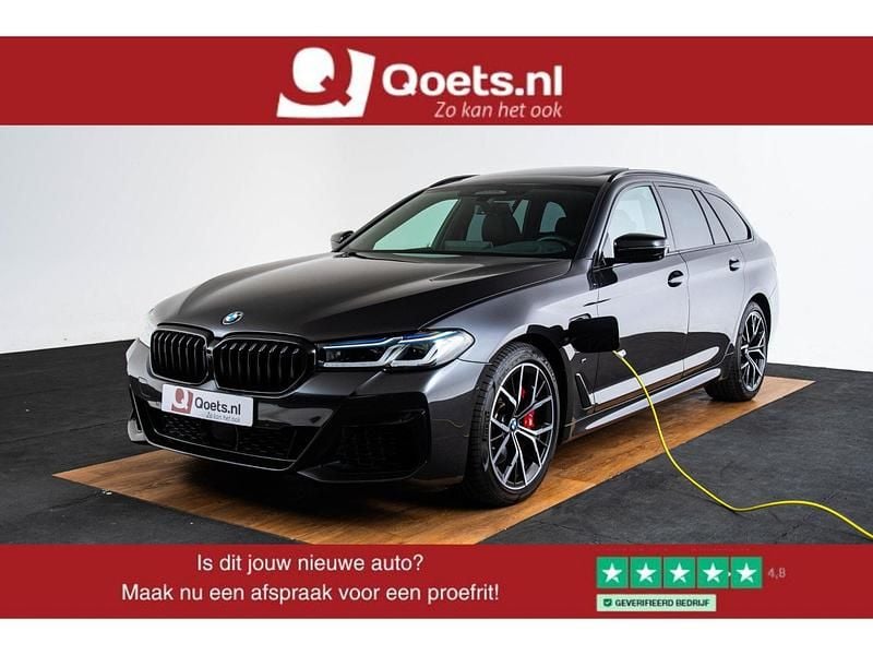 Grijs Gebruikt 2021 BMW 530 Comfort Edition Stationwagen | € 34.950 (Iets duurder) - Afbeelding 1/4
