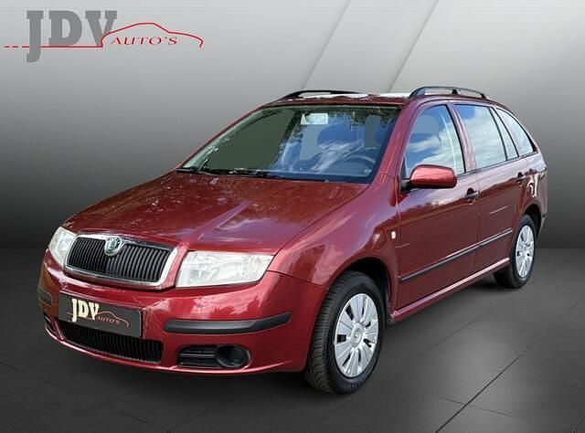 Rood Gebruikt 2005 Skoda Fabia Ambiente Stationwagen | € 1.699 (Eerlijke prijs) - Afbeelding 1/4