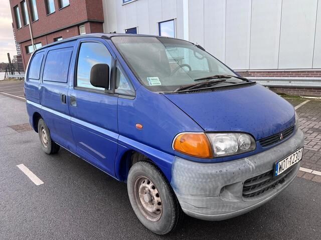 Blauw Gebruikt 2000 Mitsubishi L400 Van | € 3.550 - Afbeelding 1/4