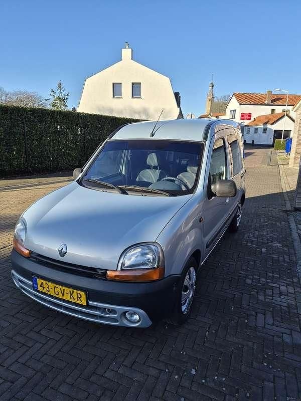 Grijs Occasion 2001 Renault Kangoo Stationwagen | € 4.600 (Eerlijke prijs) - Afbeelding 1/4