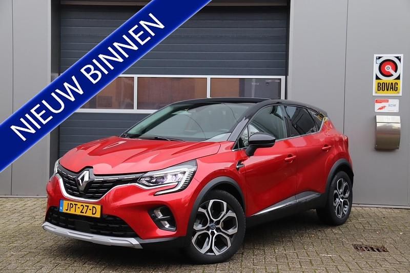 Rood (metallic) Gebruikt 2020 Renault Captur Intens SUV | € 16.995 (Eerlijke prijs) - Afbeelding 1/4