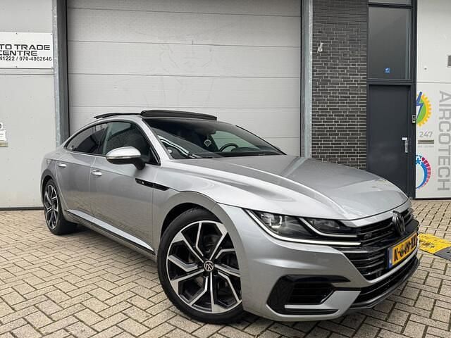 Grijs Gebruikt 2017 VW Arteon Business Hatchback | € 24.450 - Afbeelding 1/4