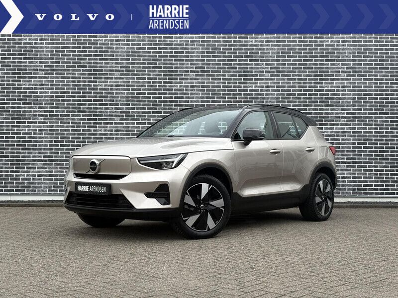 Grijs Gebruikt 2023 Volvo XC40 Plus SUV | € 39.194 (Eerlijke prijs) - Afbeelding 1/4