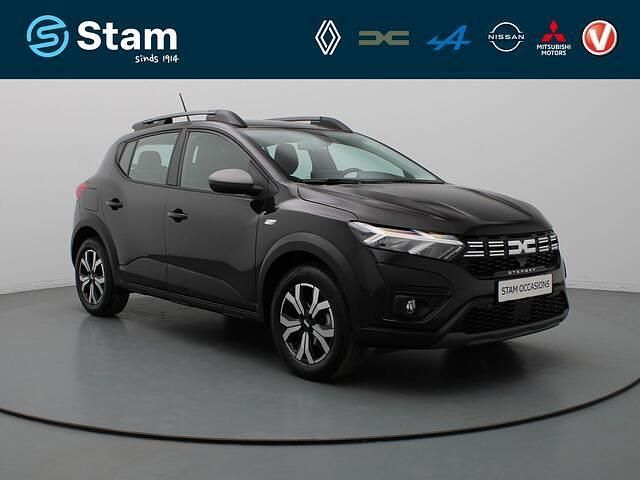 Zwart Gebruikt 2023 Dacia Sandero Stepway Hatchback | € 17.990 (Iets duurder) - Afbeelding 1/4