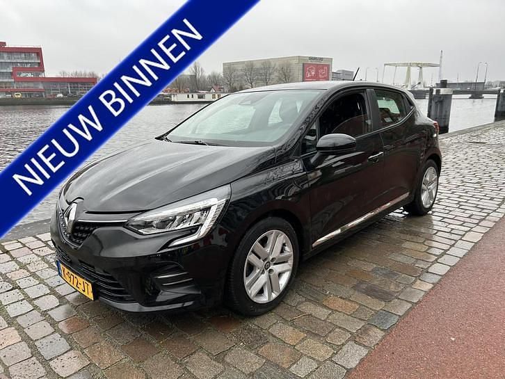 Zwart Occasion 2021 Renault Clio V Zen Hatchback | € 9.950 (Goede deal) - Afbeelding 1/4