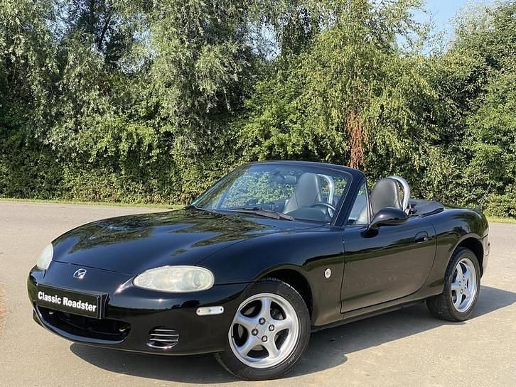 Zwart Gebruikt 2002 Mazda MX5 Cabriolet | € 7.950 (Duur) - Afbeelding 1/4