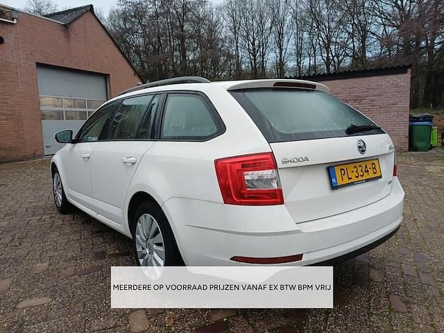 Occasion Skoda Octavia G-TEC Ambition 110 PK (80 kW) 2017 Wit Stationwagen