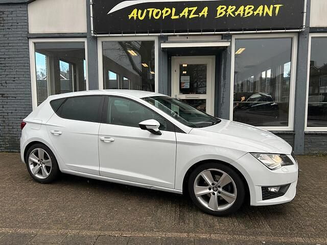 Occasion Seat Leon FR 150 PK (110 kW) 2015 Wit Hatchback