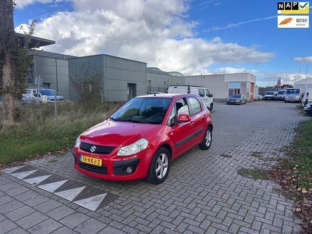 Rood Gebruikt 2009 Suzuki SX4 Exclusive MPV | € 2.250 (Super prijs) - Afbeelding 1/4