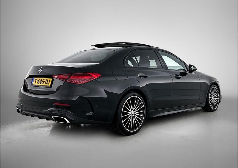 Occasion Mercedes C180 AMG 170 PK (125 kW) 2023 Zwart Sedan