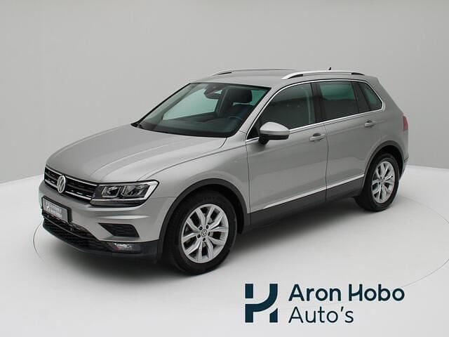 Grijs Gebruikt 2018 VW Tiguan Comfortline SUV | € 22.450 (Super prijs) - Afbeelding 1/4