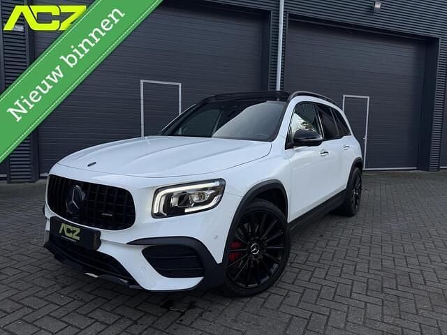 Wit Occasion 2021 Mercedes GLB250 AMG SUV | € 38.900 (Goede deal) - Afbeelding 1/4