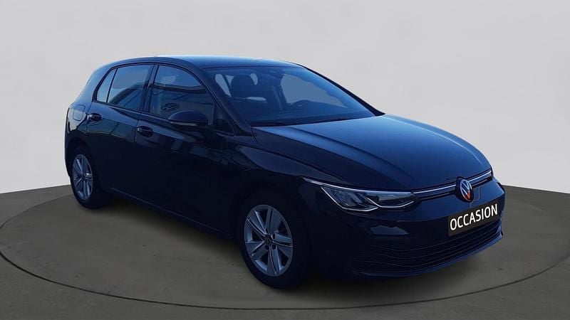 Occasion VW Golf VIII Life 112 PK (82 kW) 2023 Zwart Hatchback