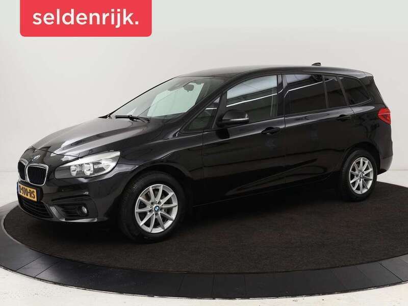 Zwart, metallic lak Gebruikt 2017 BMW 218 Gran Tourer Advantage MPV | € 12.900 - Afbeelding 1/4