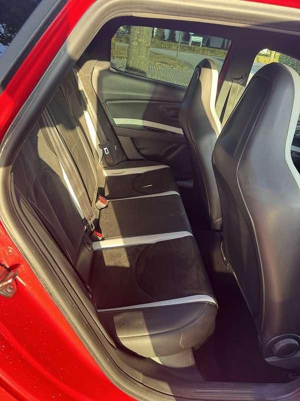 Rood Gebruikt 2014 Cupra Leon Stationwagen | € 17.000 (Goede deal) - Afbeelding 1/4