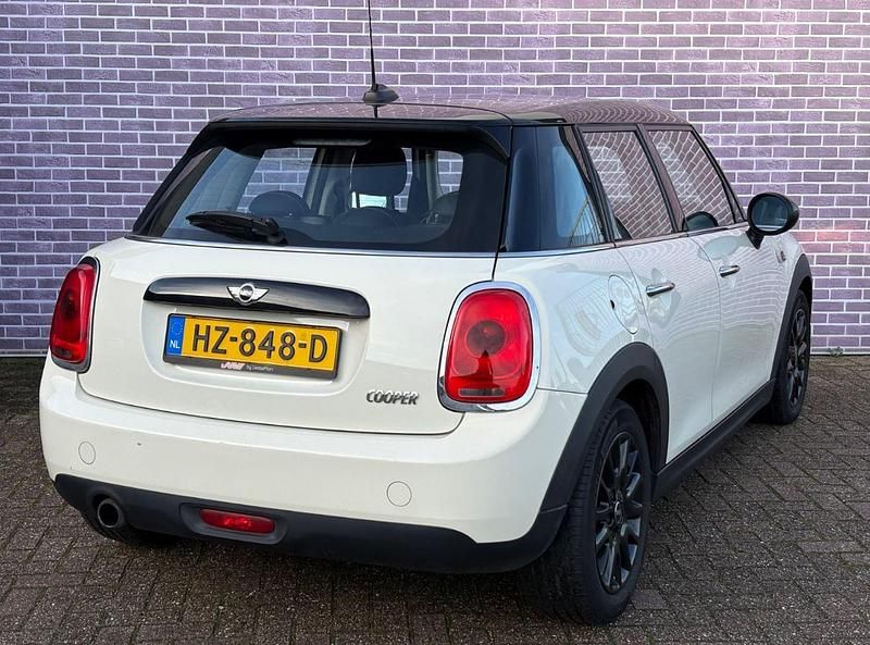 Occasion Mini Cooper Business 136 PK (100 kW) 2016 Wit Hatchback