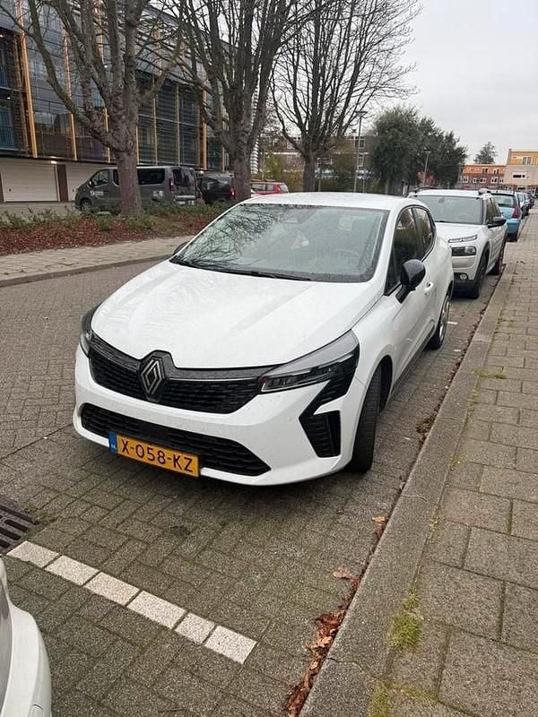 Gebruikt 2023 Renault Clio V | € 15.000 (Goede deal) - Afbeelding 1/1