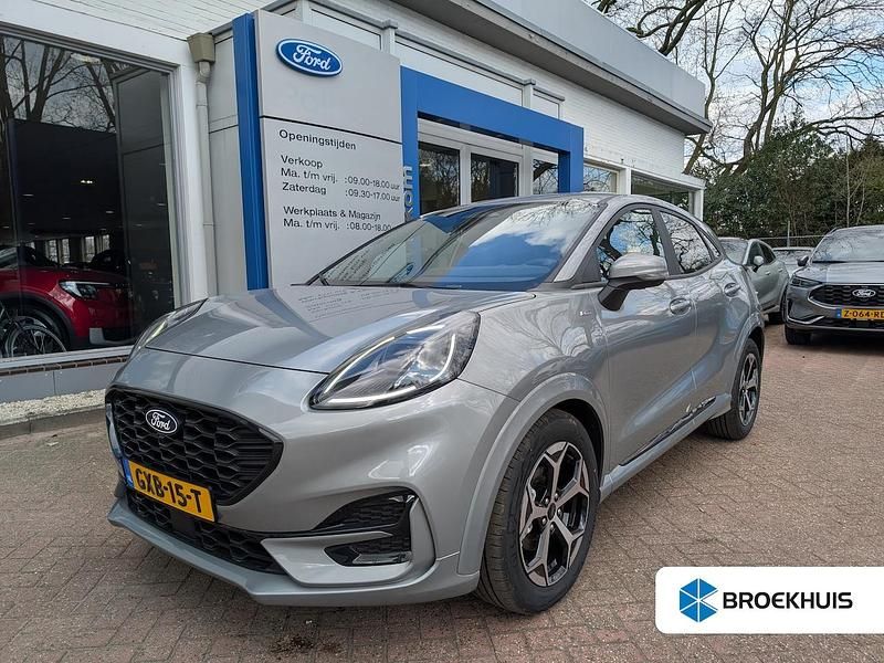 Grijs Occasion 2025 Ford Puma ST-Line SUV | € 27.500 (Eerlijke prijs) - Afbeelding 1/4