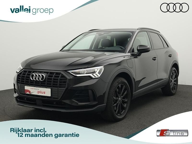 Zwart Gebruikt 2022 Audi Q3 Advanced SUV | € 37.900 (Eerlijke prijs) - Afbeelding 1/4