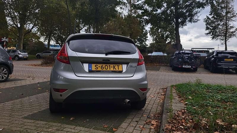 Occasion Ford Fiesta Trend 82 PK (60 kW) 2009 Grijs Hatchback