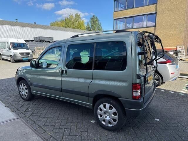 Groen Gebruikt 2007 Peugeot Partner Van | € 4.000 (Eerlijke prijs) - Afbeelding 1/4