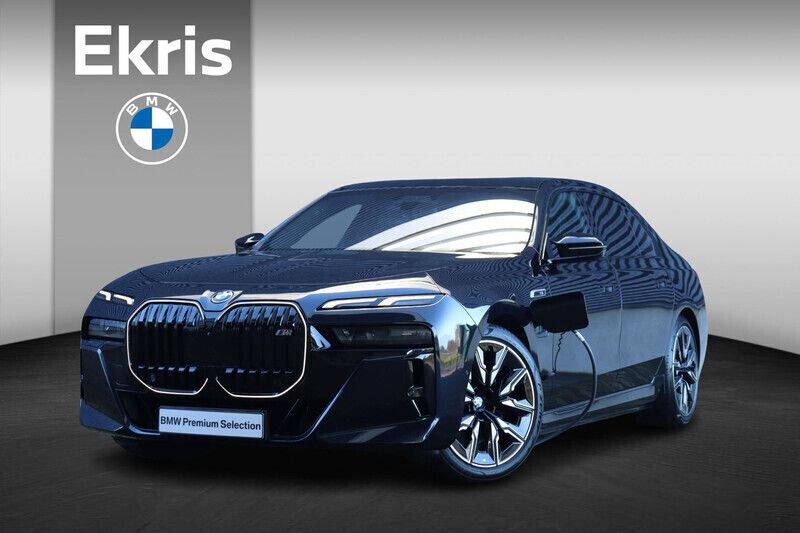 Zwart Gebruikt 2024 BMW M760e Executive Sedan | € 129.900 - Afbeelding 1/4