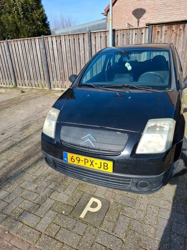 Zwart Gebruikt 2005 Citroën C2 Furio Hatchback | € 1.400 (Eerlijke prijs) - Afbeelding 1/4