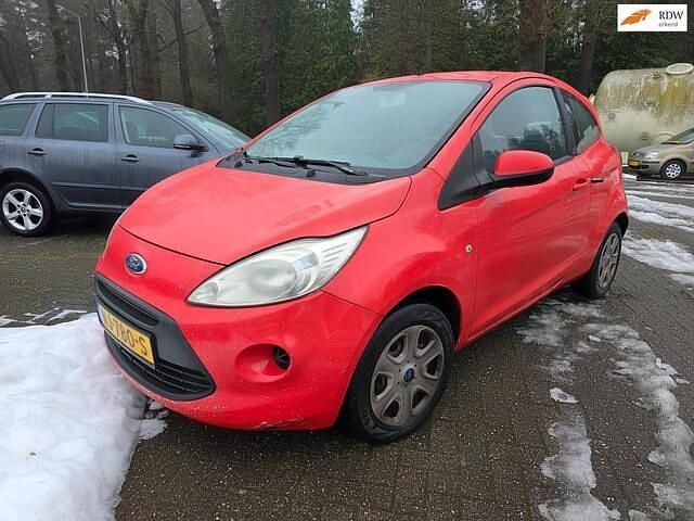 Rood Occasion 2011 Ford Ka Cool & Sound Edition Hatchback | € 749 (Super prijs) - Afbeelding 1/4
