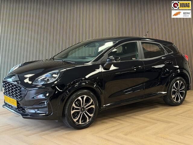 Zwart Gebruikt 2023 Ford Puma ST-Line SUV | € 19.995 (Goede deal) - Afbeelding 1/4