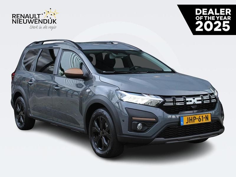 Grijs Occasion 2025 Dacia Jogger Extreme MPV | € 29.900 (Eerlijke prijs) - Afbeelding 1/4