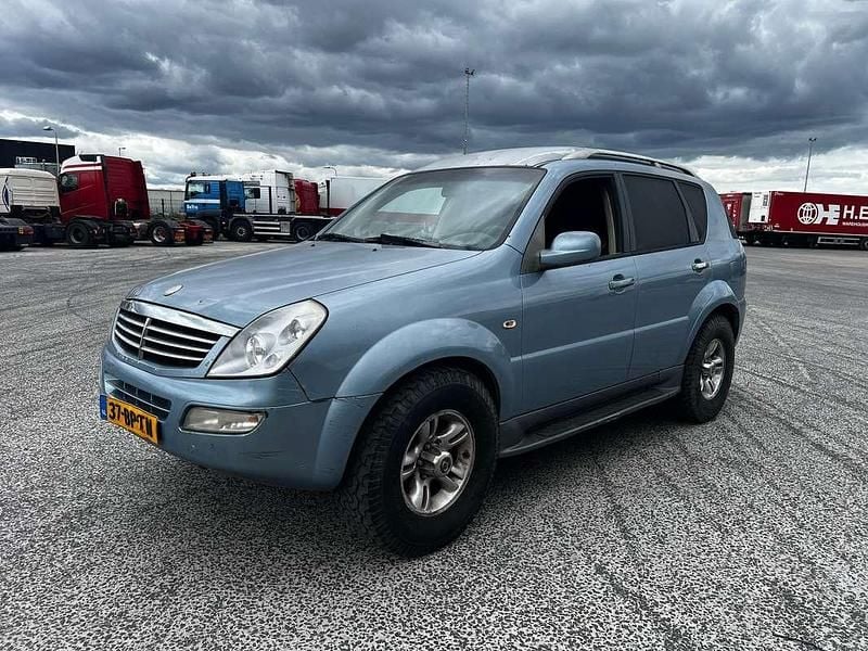 Grijs Occasion 2004 Ssangyong (KGM) Rexton SUV | € 1.500 - Afbeelding 1/4