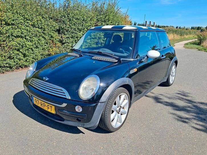 Gebruikt 2003 Mini ONE Hatchback | € 1.750 - Afbeelding 1/1
