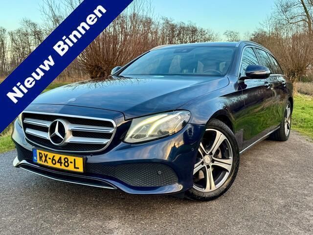 Blauw Gebruikt 2018 Mercedes 200 Business Stationwagen | € 22.888 (Eerlijke prijs) - Afbeelding 1/4