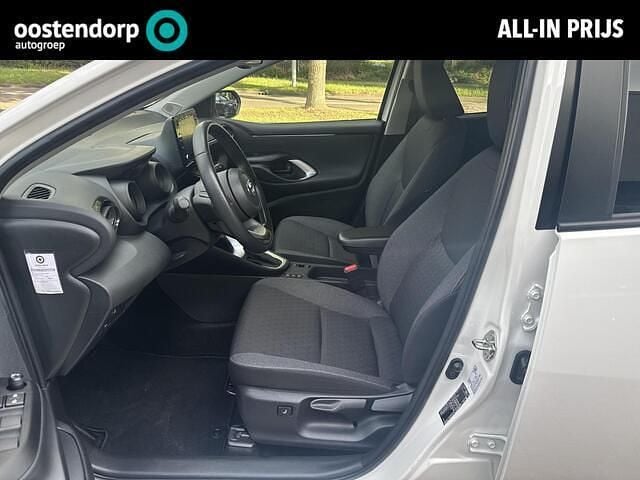 Wit Gebruikt 2023 Toyota Yaris Edition Hatchback | € 23.949 (Eerlijke prijs) - Afbeelding 1/4