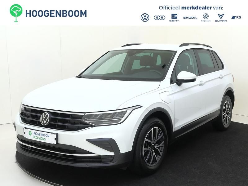 Wit Occasion 2022 VW Tiguan Life SUV | € 29.450 (Eerlijke prijs) - Afbeelding 1/4