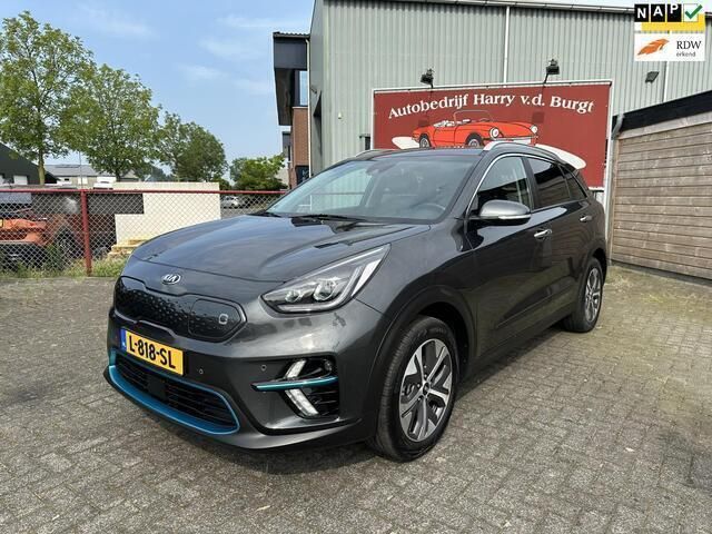 Grijs, metallic lak Gebruikt 2021 Kia e-Niro SUV | € 20.950 (Super prijs) - Afbeelding 1/4