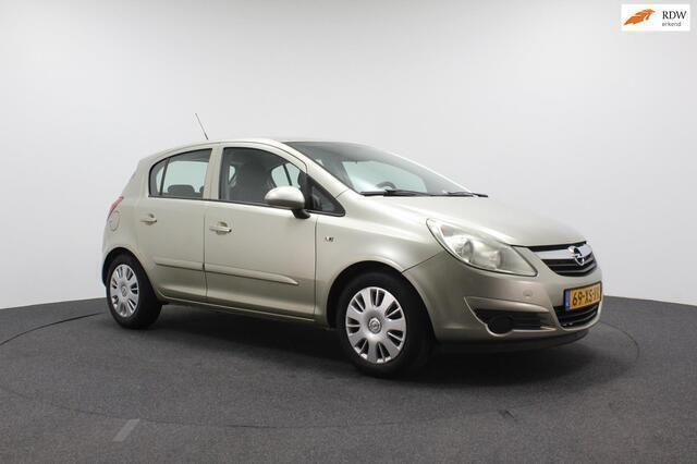 Beige Gebruikt 2007 Opel Corsa Enjoy Hatchback | € 3.350 (Eerlijke prijs) - Afbeelding 1/4