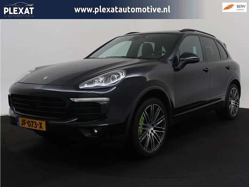 Zwart Occasion 2015 Porsche Cayenne SUV | € 26.945 (Eerlijke prijs) - Afbeelding 1/4