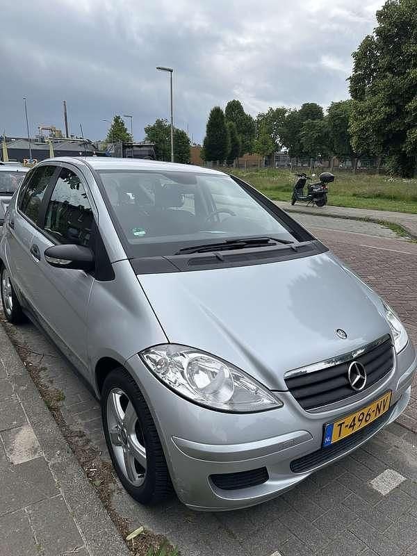 Grijs Gebruikt 2005 Mercedes A150 Sedan | € 5.400 (Duur) - Afbeelding 1/4