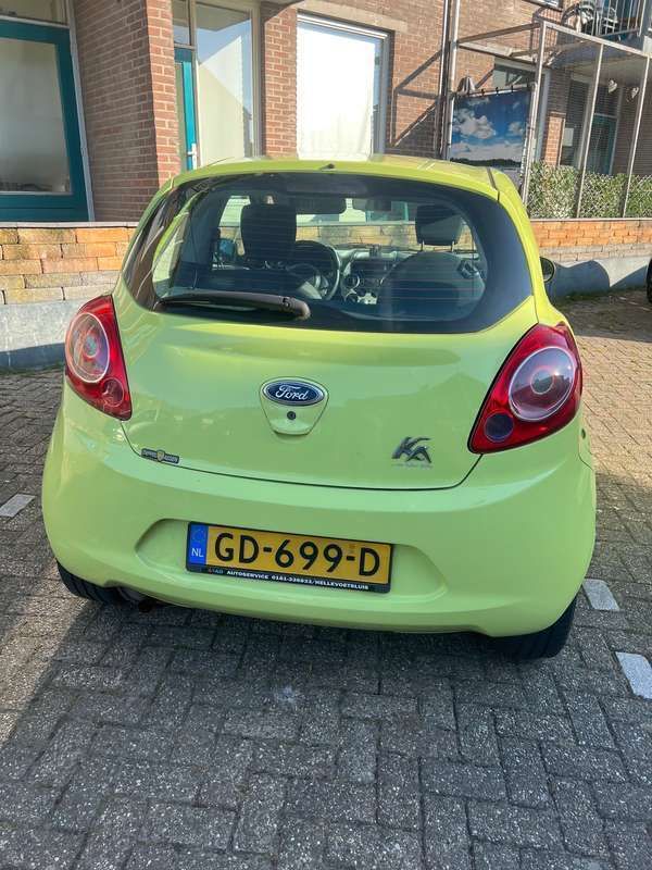 Groen Gebruikt 2009 Ford Ka Trend Hatchback | € 1.700 (Iets duurder) - Afbeelding 1/4