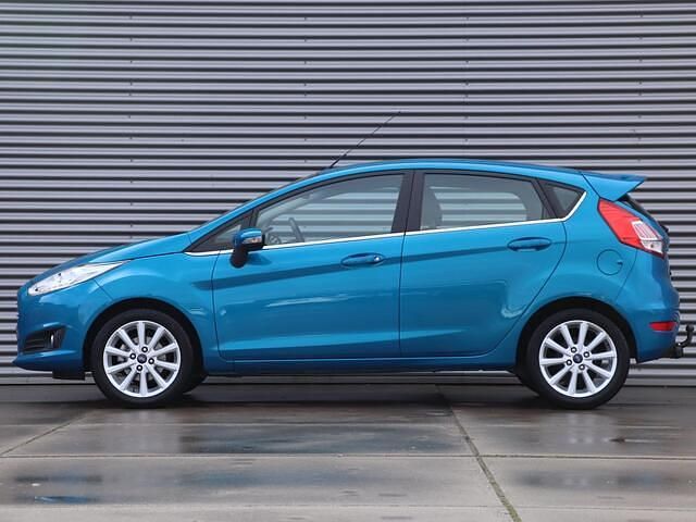 Occasion Ford Fiesta Titanium 80 PK (58 kW) 2016 Blauw Hatchback